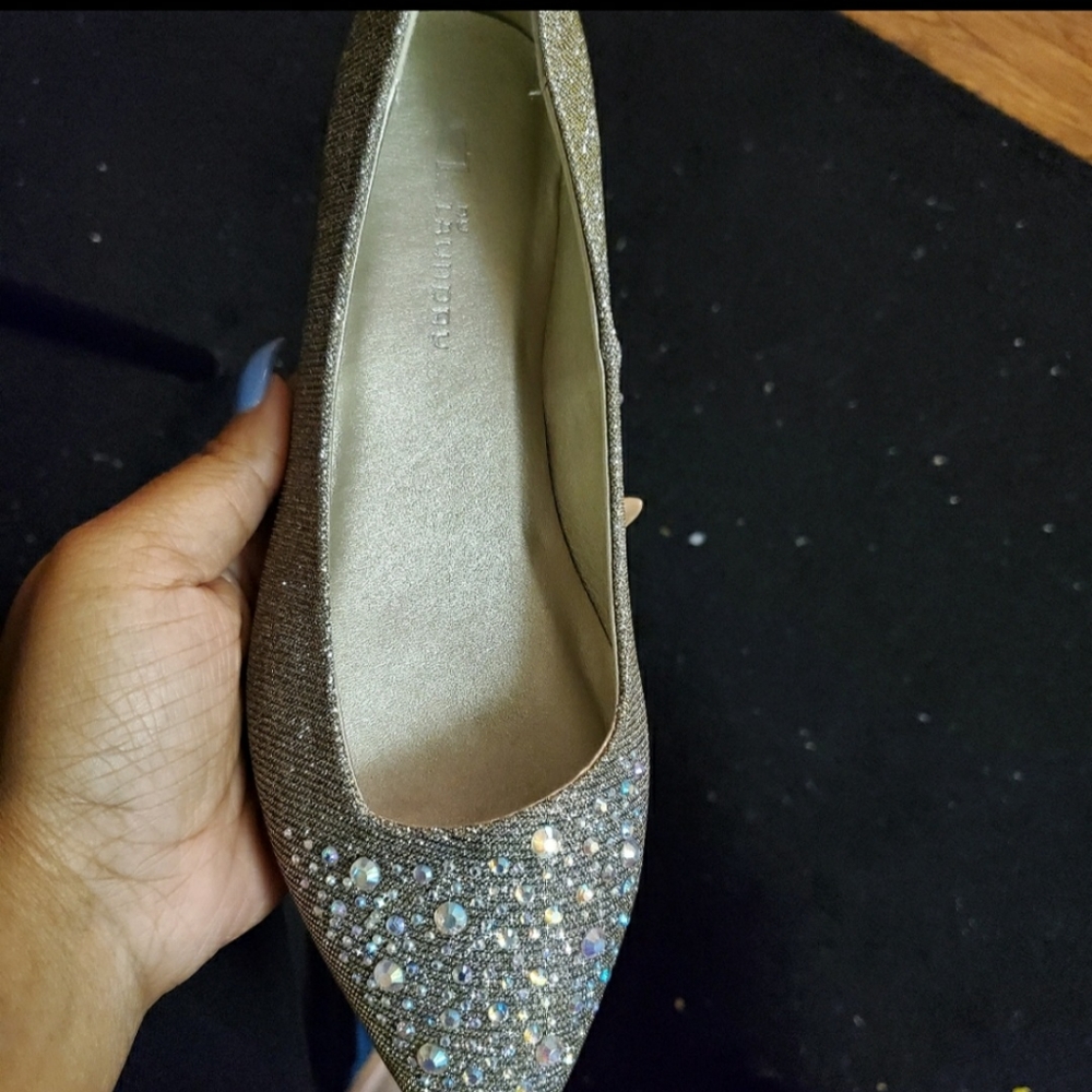 Chinese laundry flats